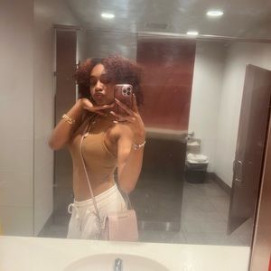 Meet your Posher, Sa’nai